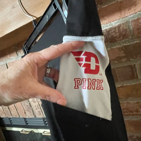 PINK Victoria's Secret UD University of Dayton Flyers Ultimate Yoga Leggings - Picture 4 of 9